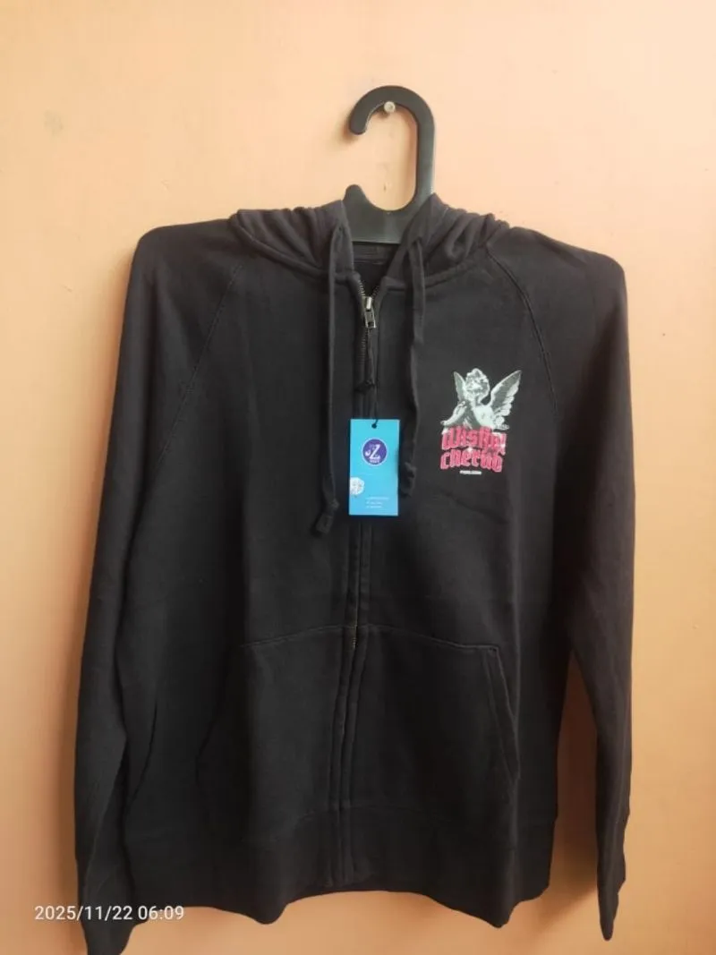 Jaket hoodie angle photo 1