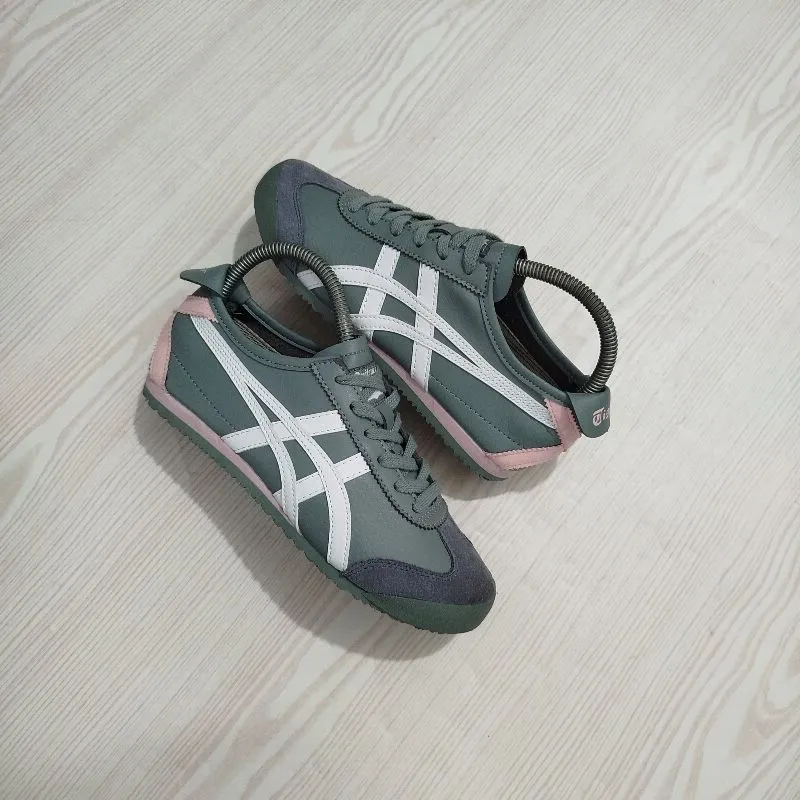 Onit suka tiger photo 1