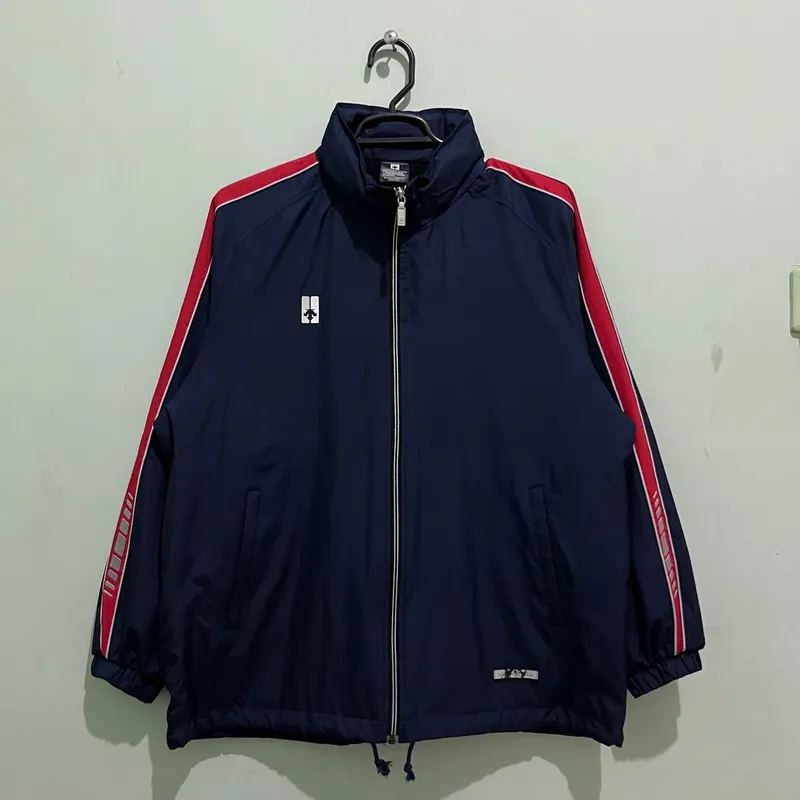 Descente Streetwear Sportswear Windbreaker Pria navy red photo 1