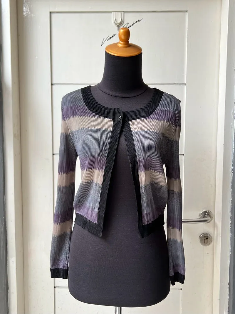 Japanese Brand Crop Cardigan photo 1
