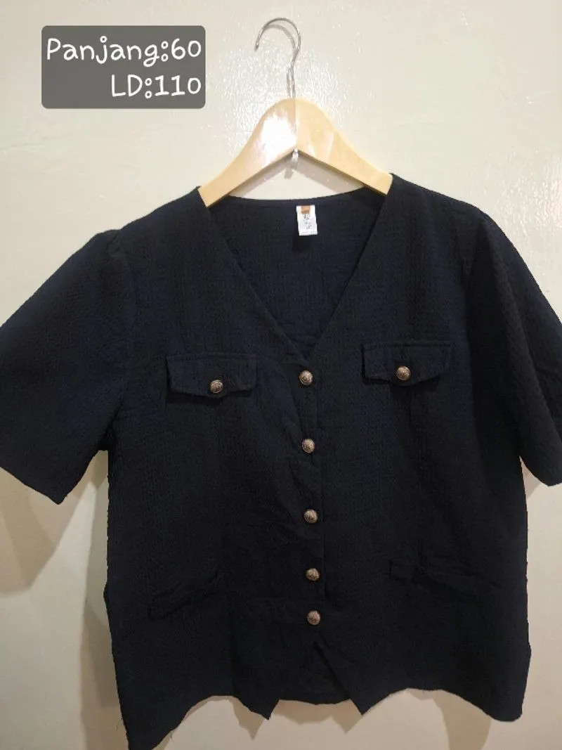 Kemeja lengan pendek/Blouse hitam photo 1