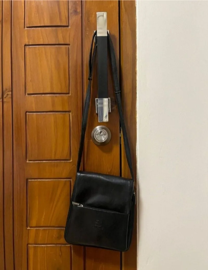 Tas Hitam Vintage Bisa Cowok/Cewek photo 1