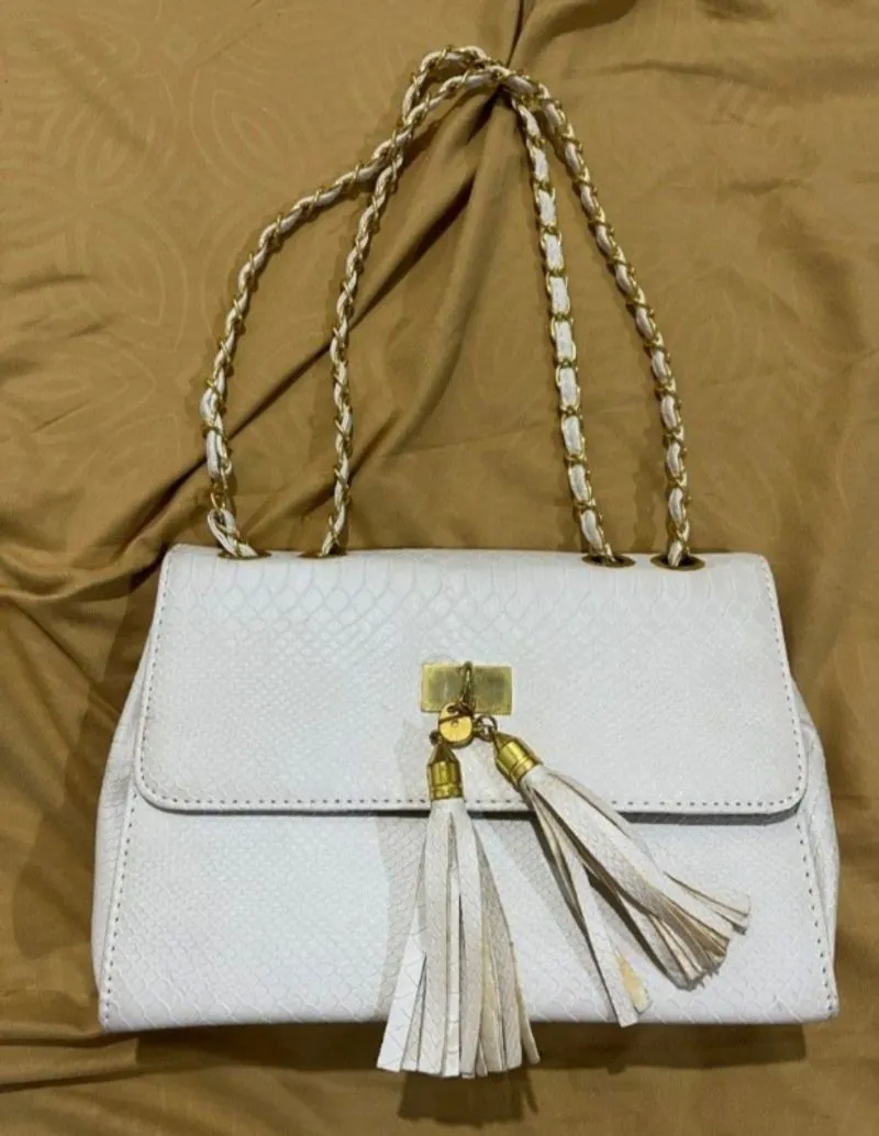 Shoulder and Sling Bag Putih Motif Croc photo 1