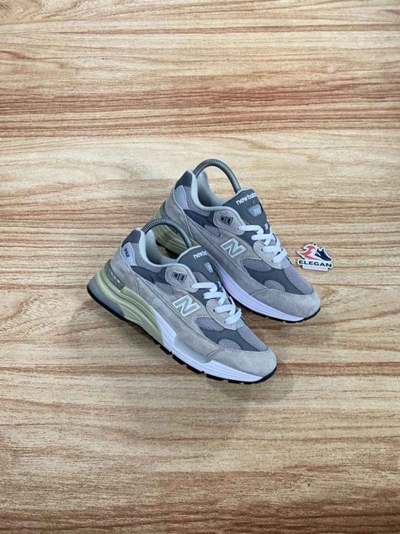 SEPATU NEW BALANCE 992 photo 1