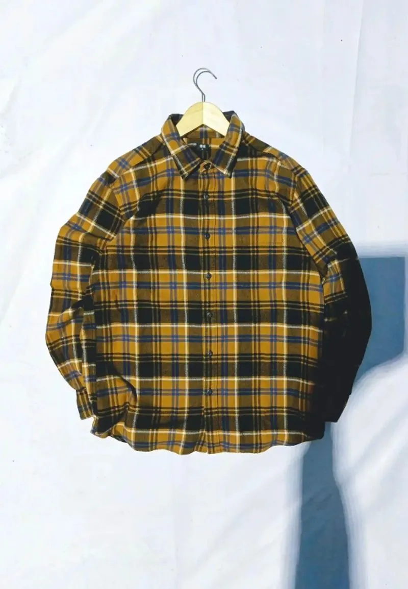 Kemeja Flanel Uniqlo  photo 1