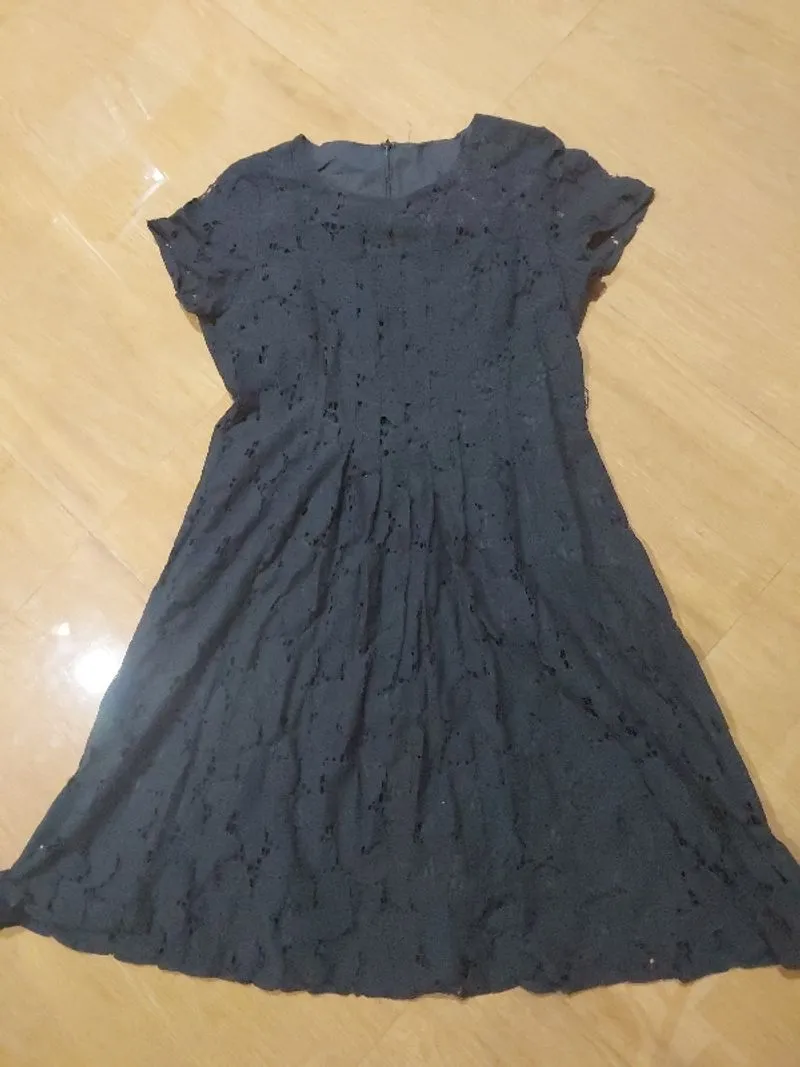 Black Dress bunga photo 1