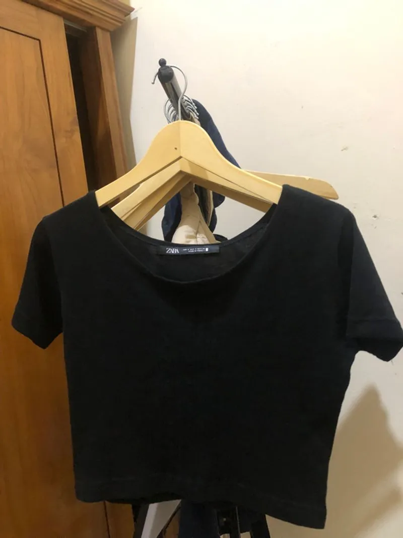 Zara crop top photo 1