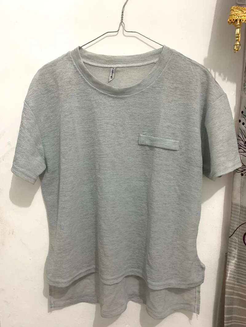 Casual T-shirt Wanita gray photo 1