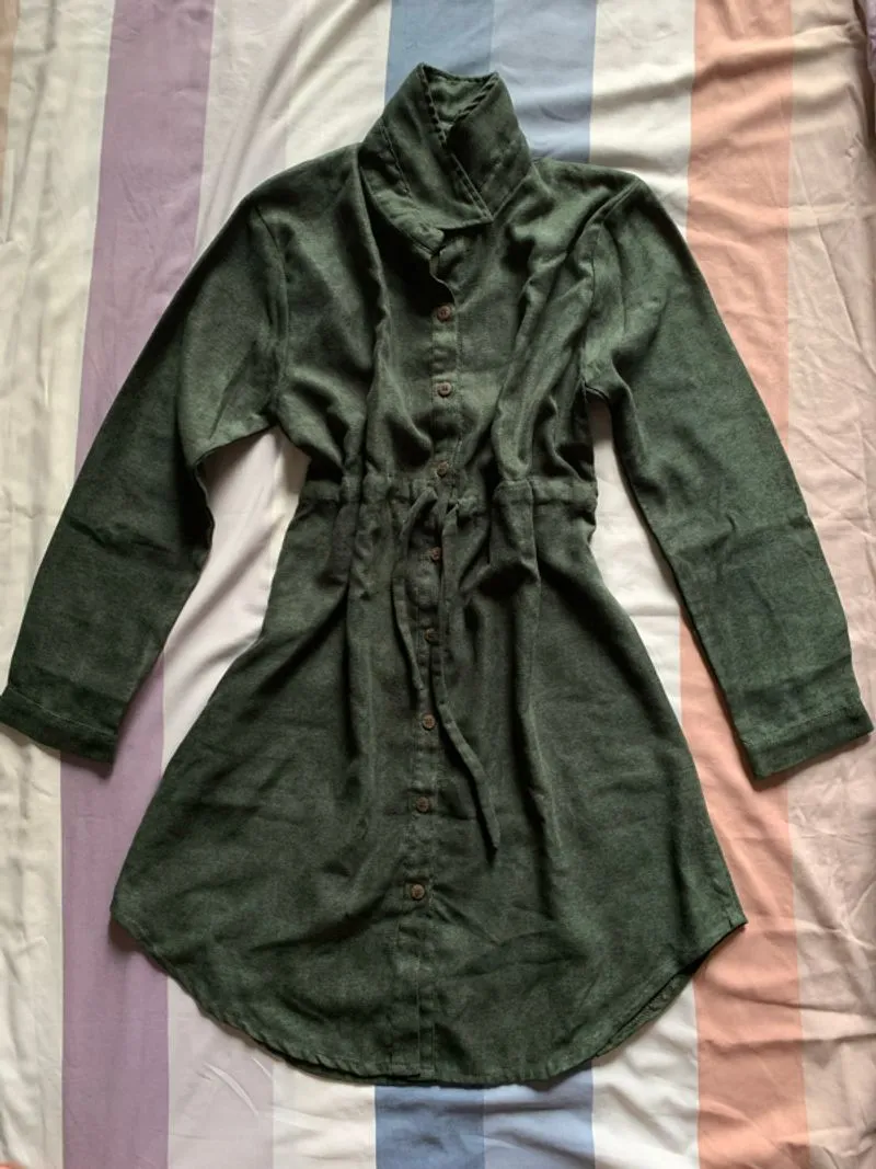 Dress photo 1