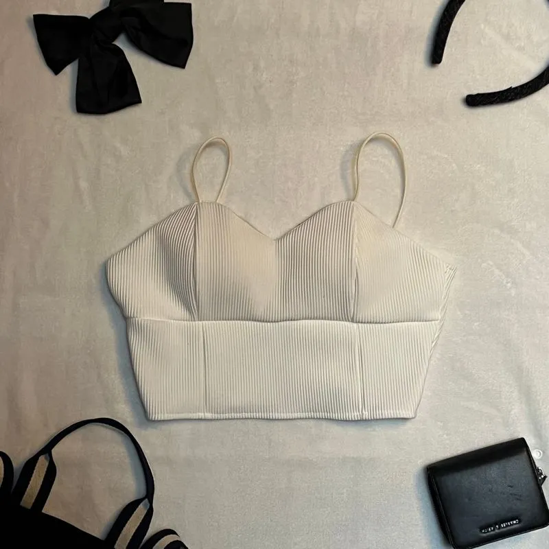 white crop tank (bra include) photo 1