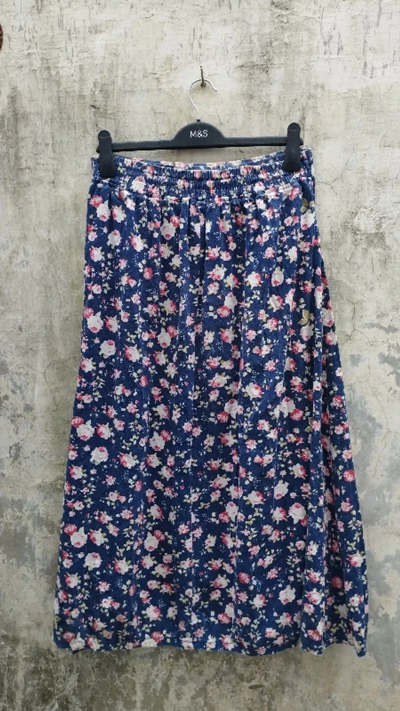 floral vintage skirt photo 1