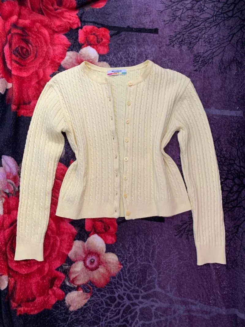 Cardigan photo 1