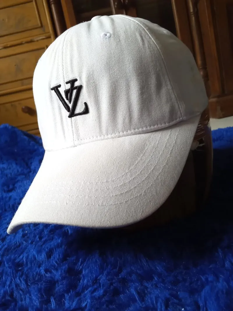 Var Zar full white caps photo 1