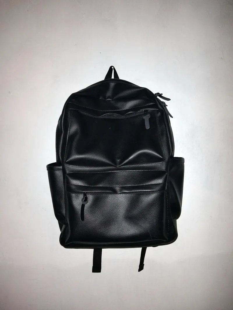 Minimalist Casual Pria black photo 1
