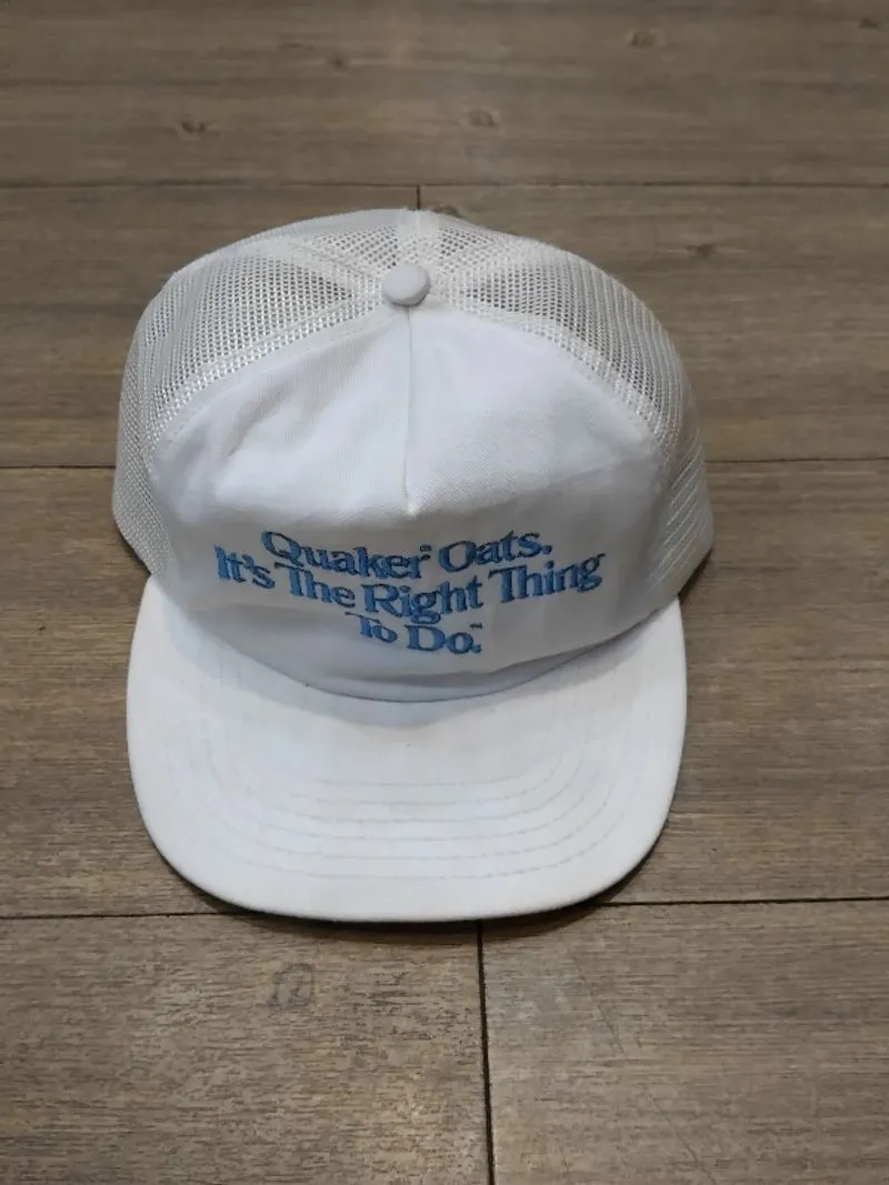 TRUCKER HAT VTG "QUAKER OATS" photo 1