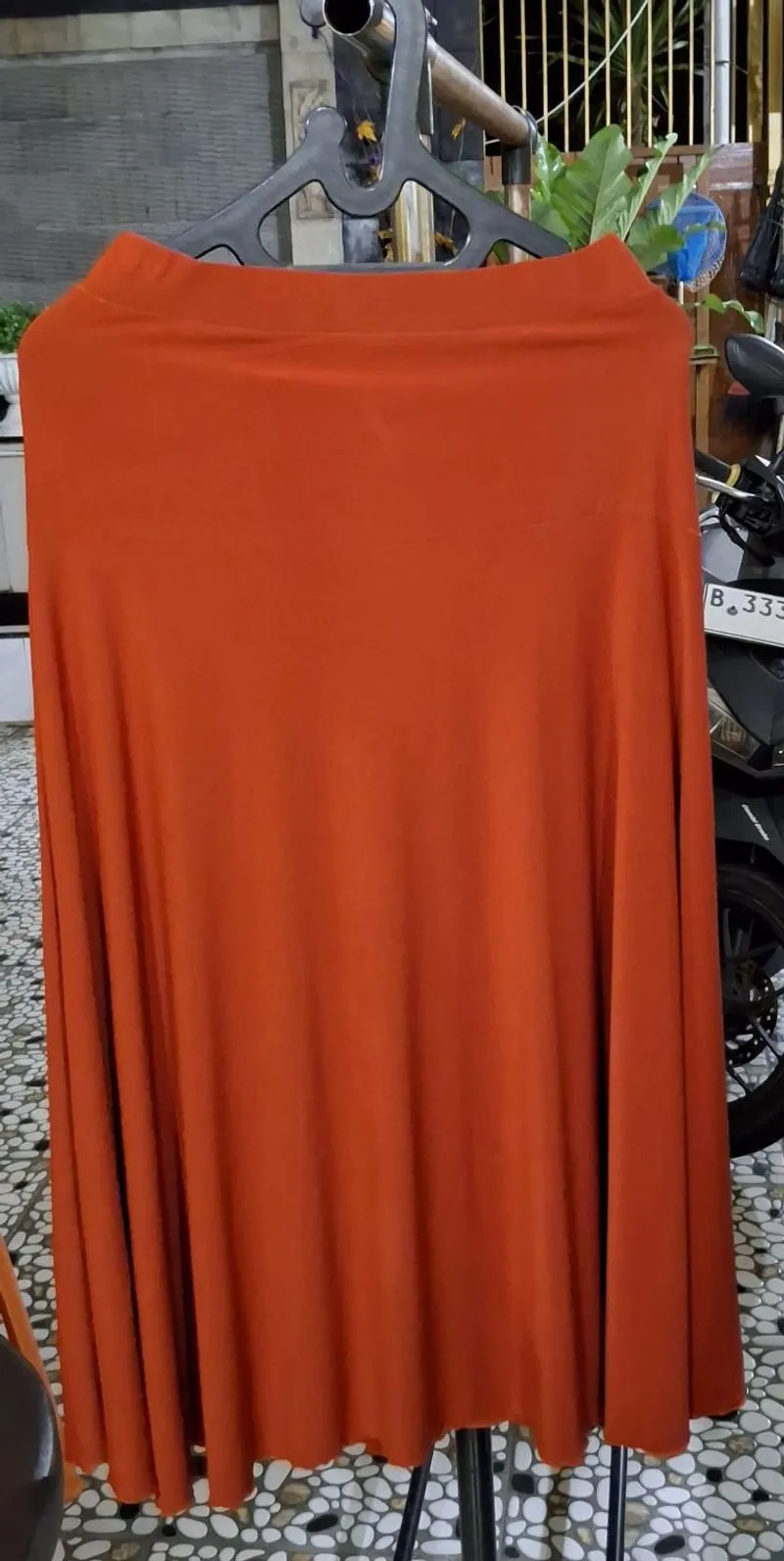 ROK SETENGAH LINGKARAN MERAH BATA  photo 1