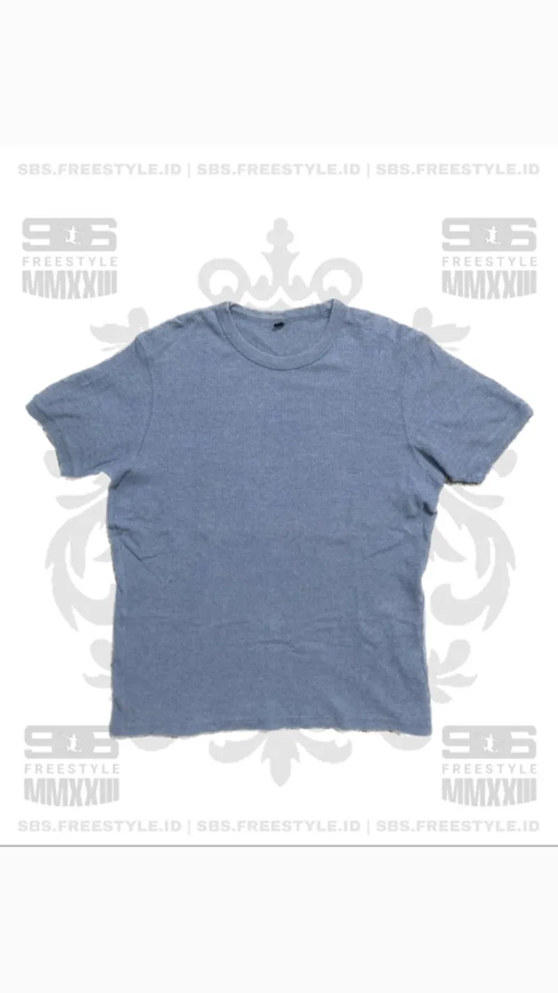 Uniqlo Waffle Ice Blue Tshirt photo 1