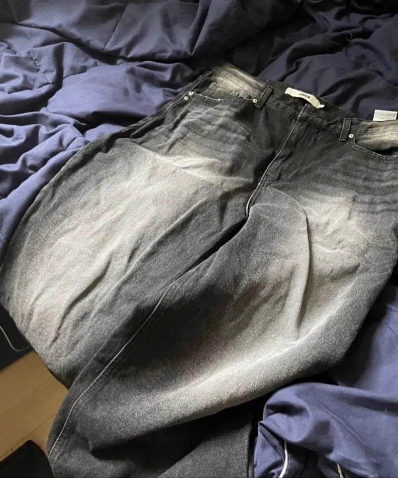 Musinsa - Chuck Super Wide Baggy Jeans Vintage Washed Denim  photo 1