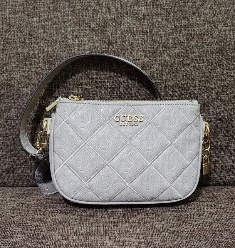 Tas Guess Abu photo 1