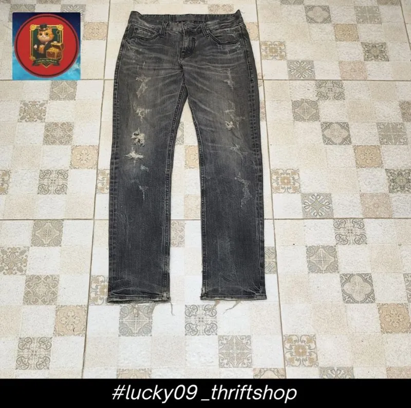 Bucaroo Ripped Jeans photo 1