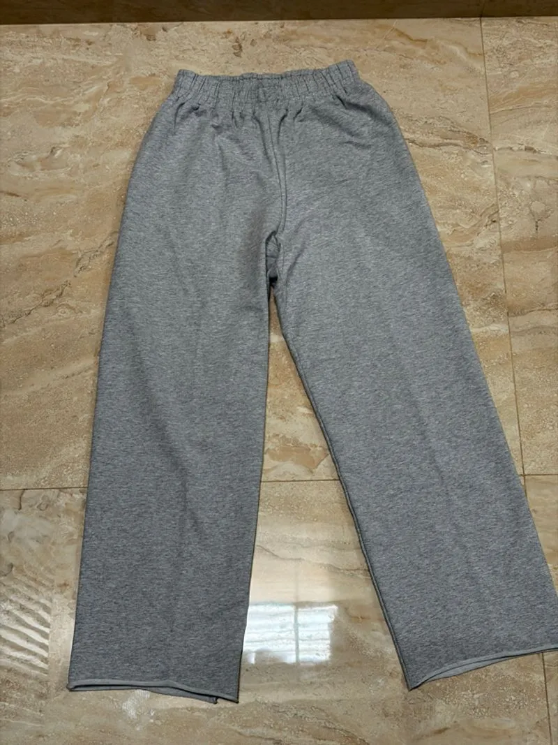Celana sweatpants abu  photo 1