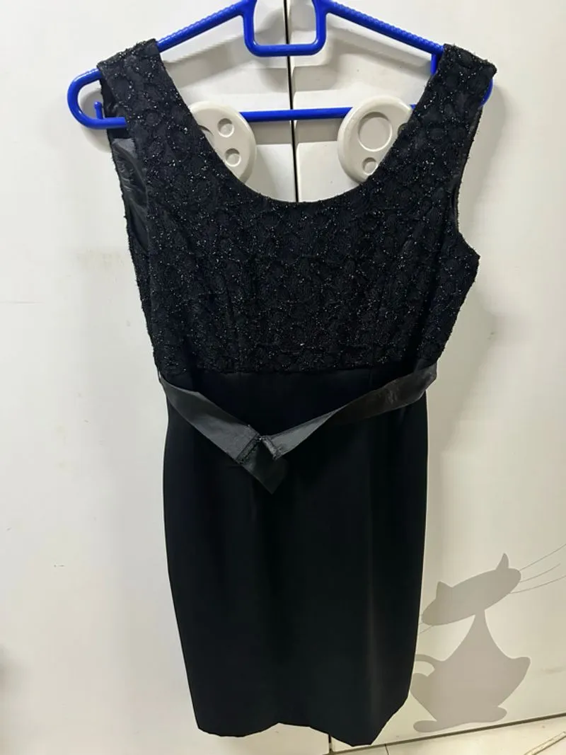 dress photo 1