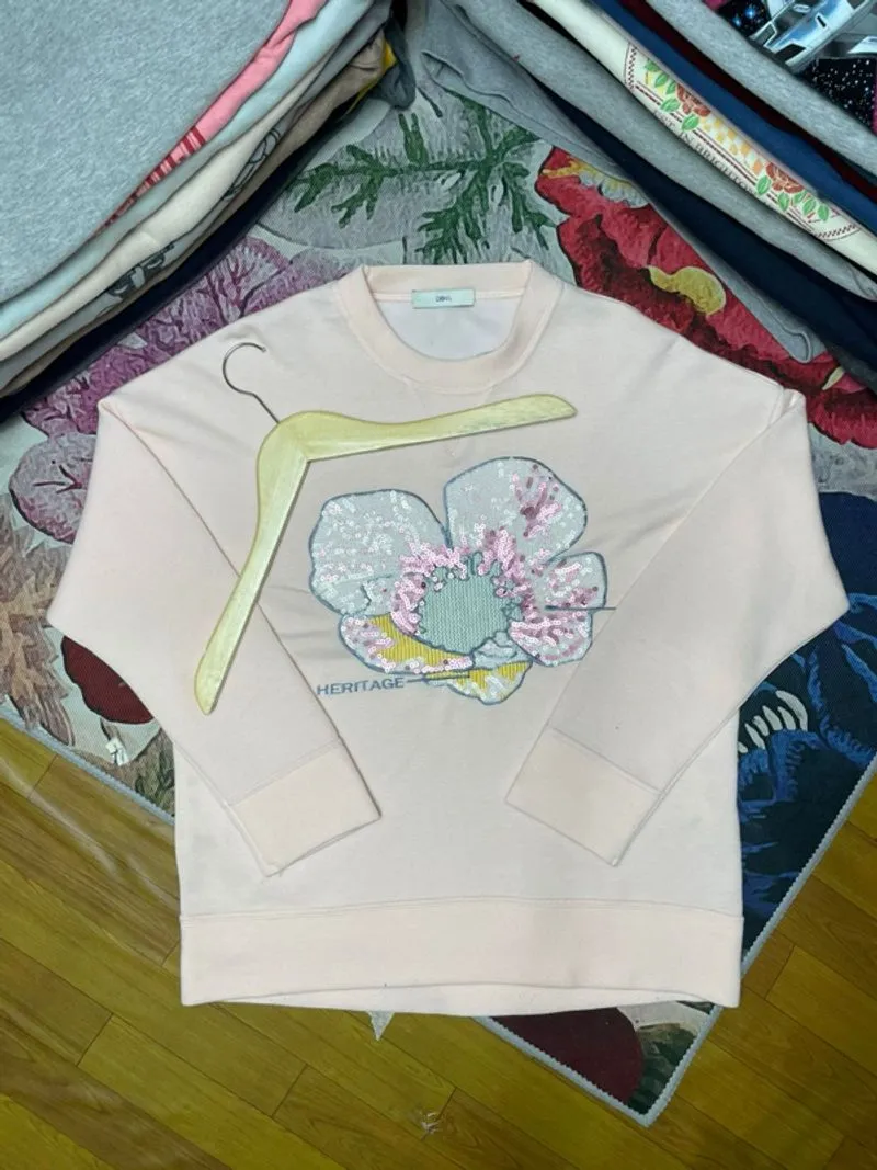 crewneck dewl photo 1