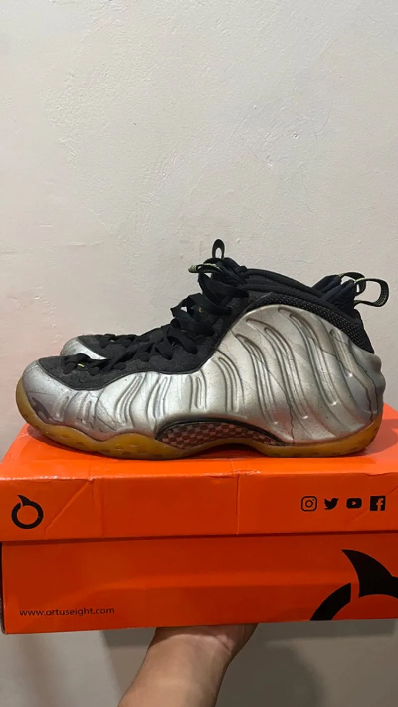 NIKE AIR FOAMPOSITE METALIC GREY photo 1