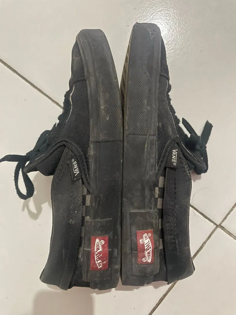 Vans photo 1