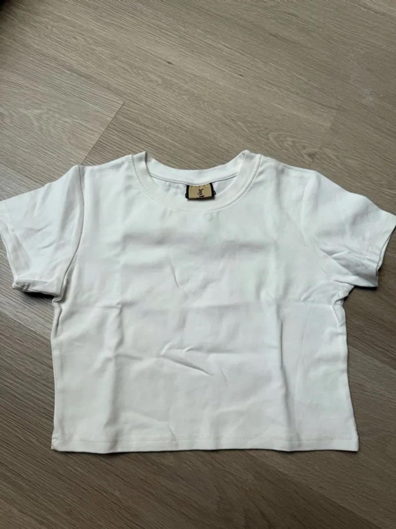 joybasic crop top  photo 1