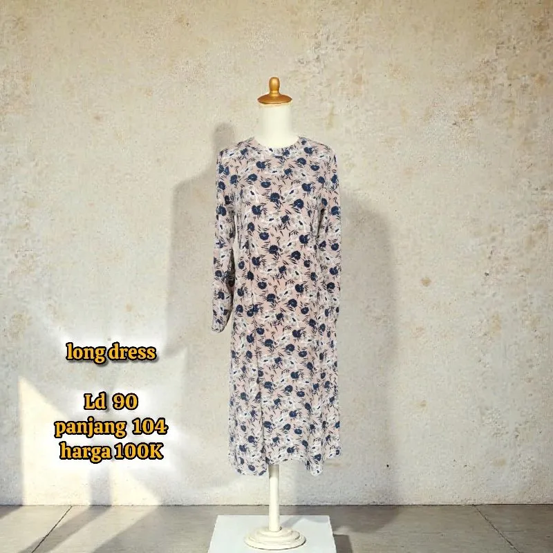 long dress photo 1
