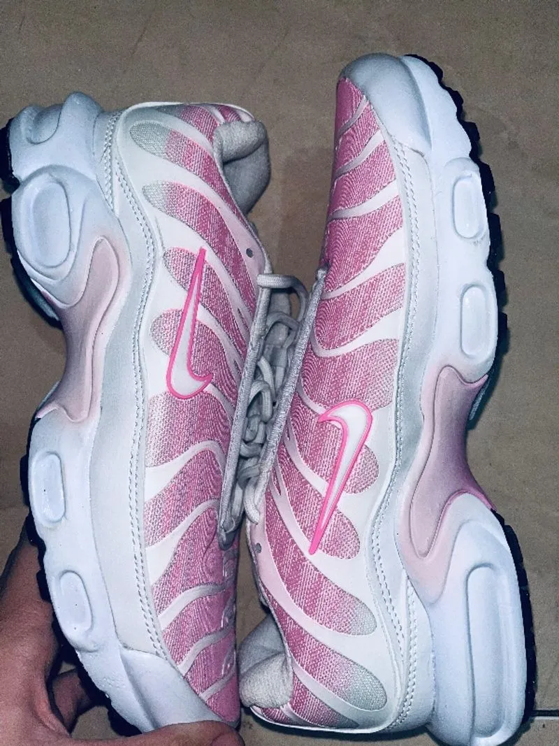 Sepatu sneakers air max tn terbaru  photo 1
