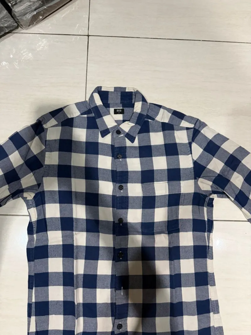 Kemeja Flannel Uniqlo photo 1