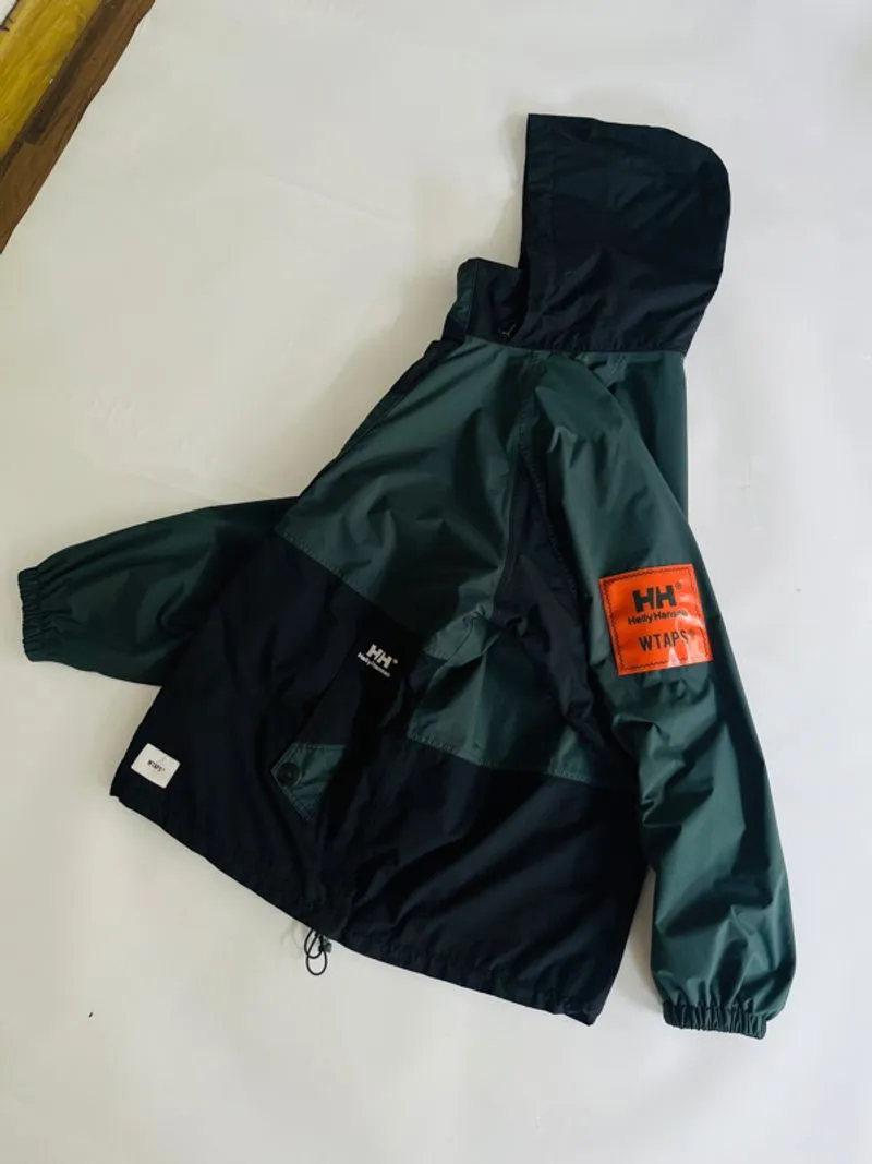WTAPS x HELLY HANSEN BOW NYLON JACKET - Preloved