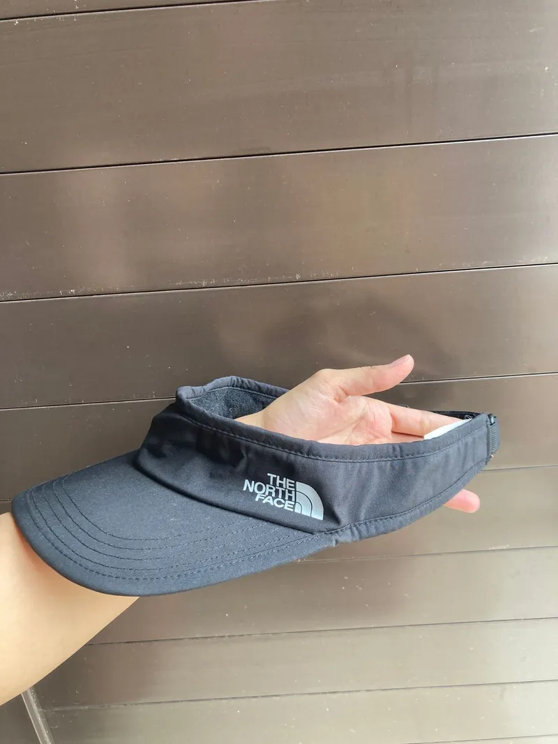 The North Face Sportswear Hat Wanita black photo 1