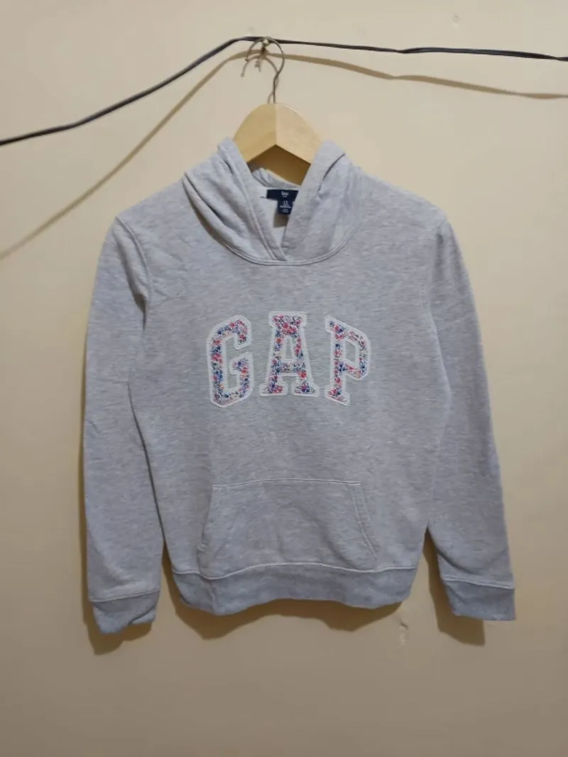 Hoodie gap photo 1