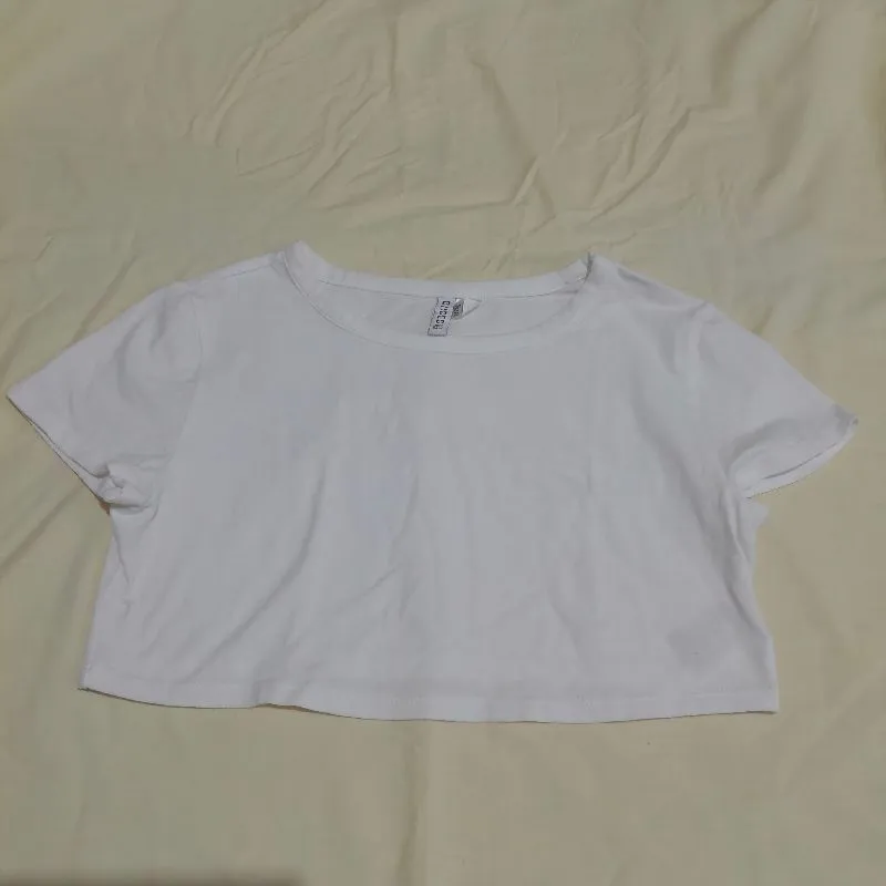 H&M Crop Top photo 1