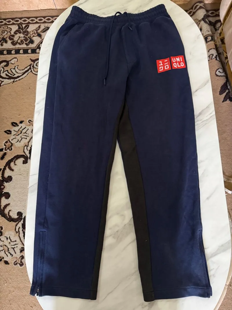 Uniqlo training pants photo 1