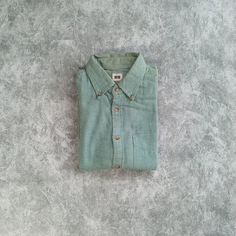 KEMEJA FLANNEL UNIQLO photo 1