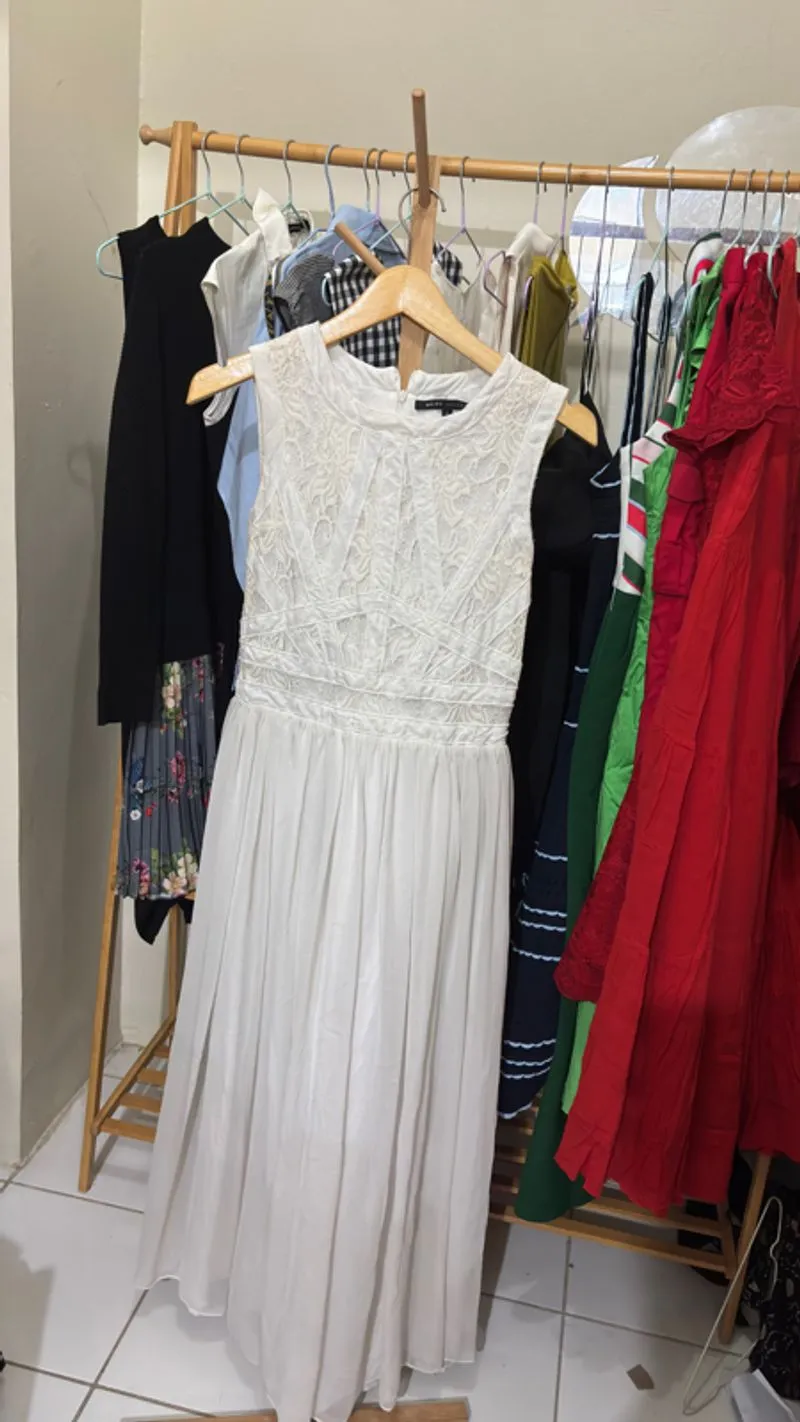 DRESS WARNA PUTIH BRUKAT - MARC JACOBS photo 1