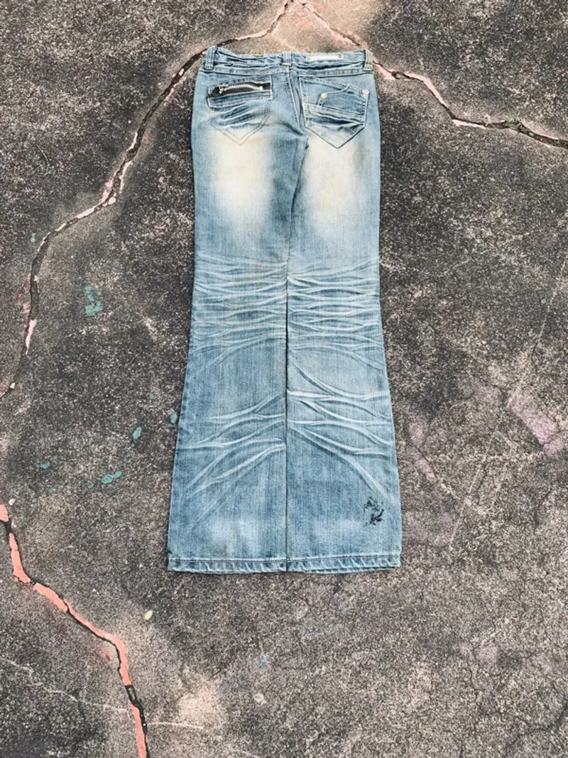 jeans feding  photo 1