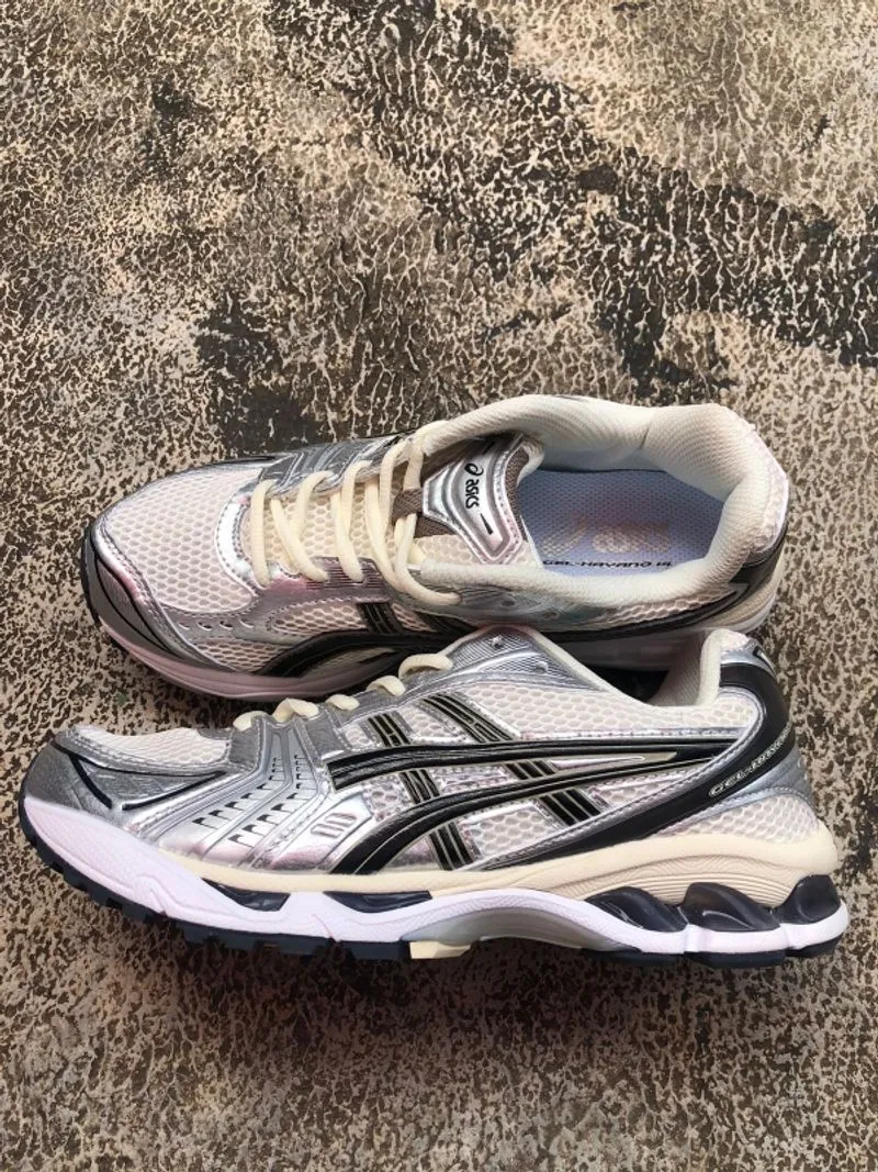 Asics gel kayano 14  photo 1