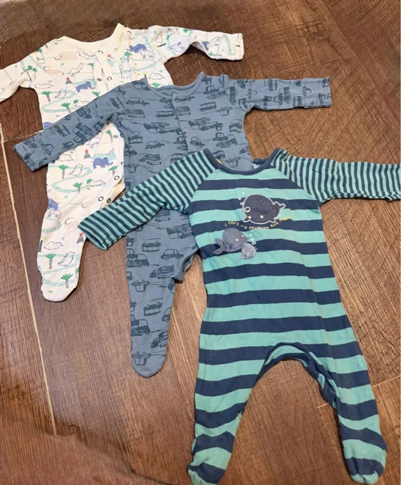 Mothercare baby clothes photo 1