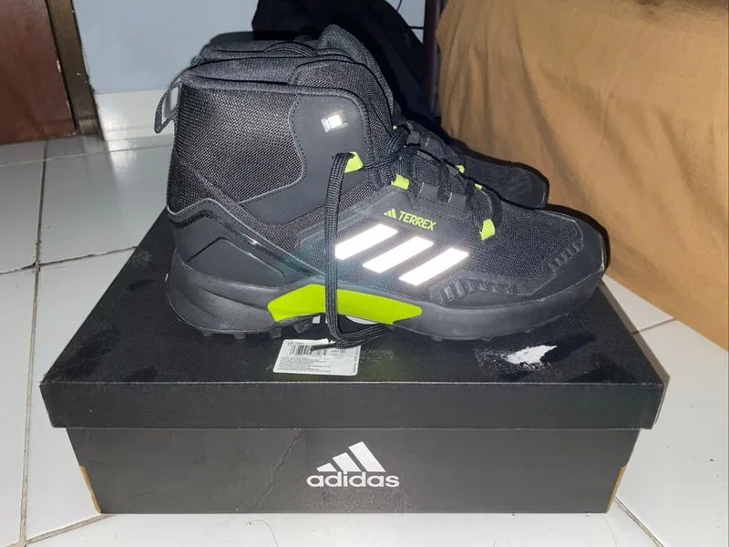 Adidas Terrex Boots photo 1