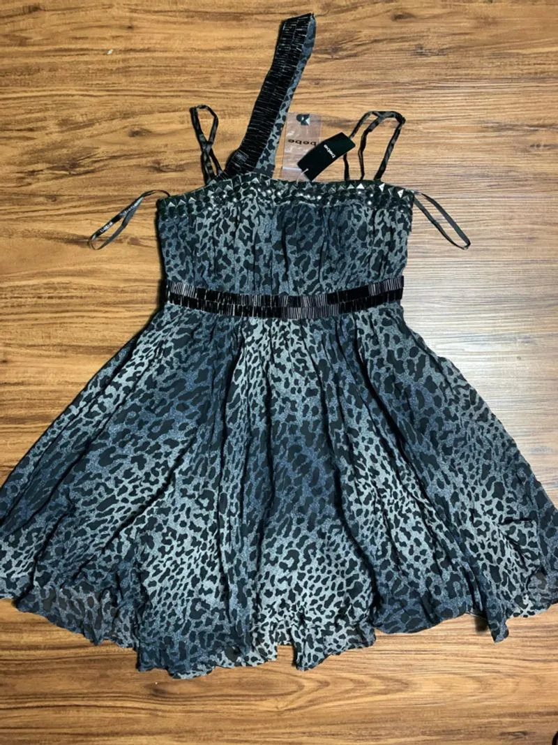 Y2K leopard bebe dress | New photo 1