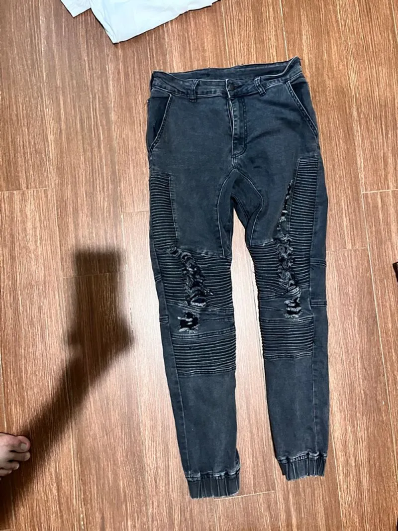 Ripped Jeans Black photo 1