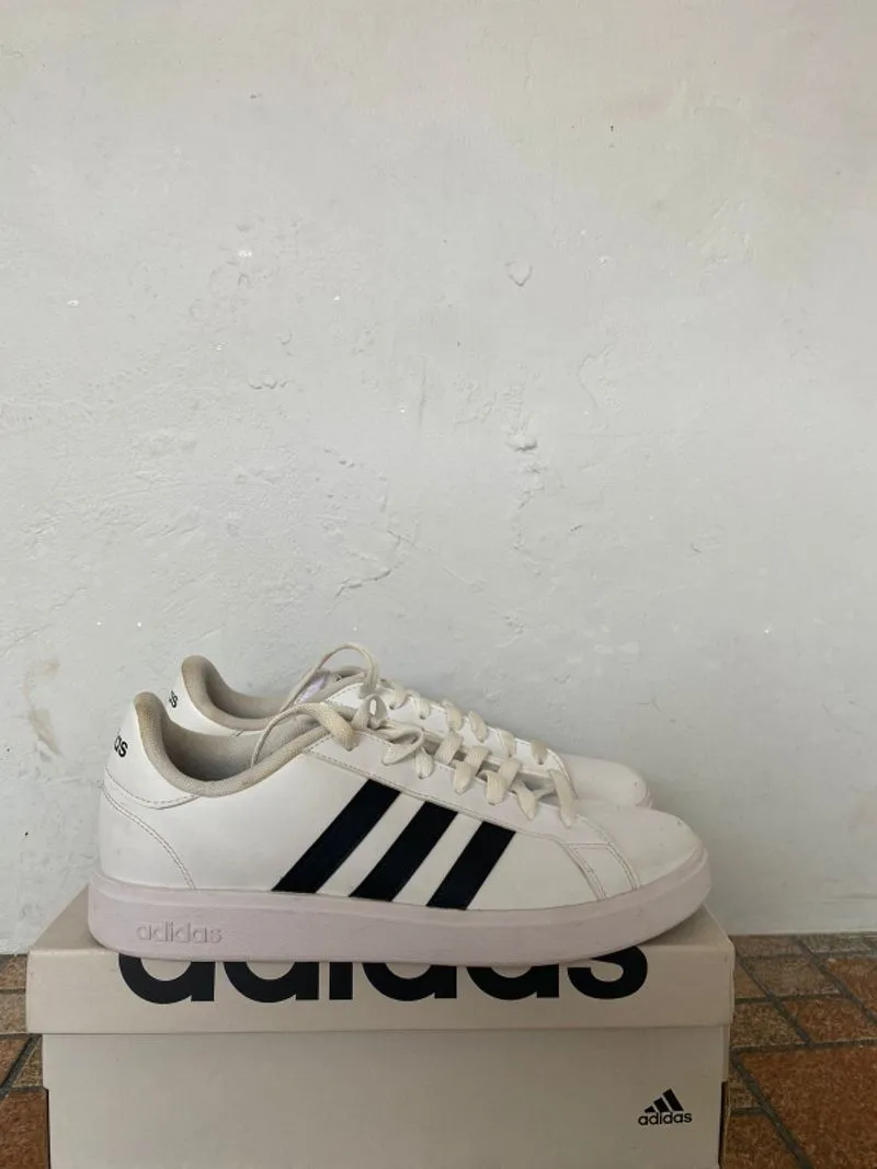 Adidas court  photo 1