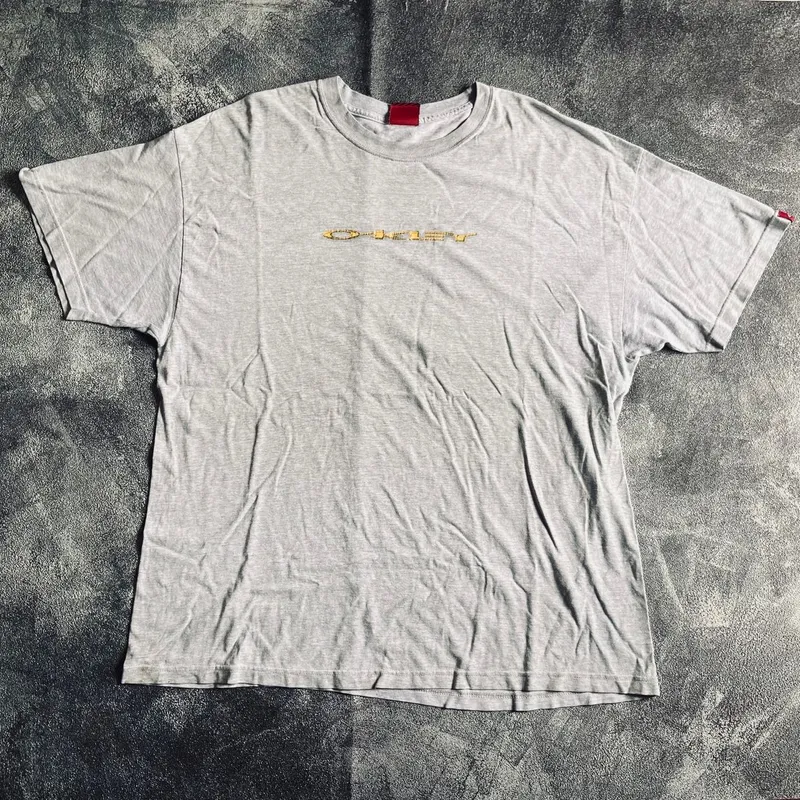 Oakley Vintage Streetwear T-shirt Pria gray photo 1