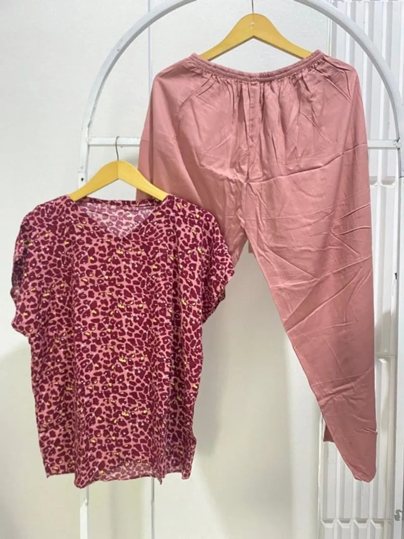 Babydol Celana Panjang Lengan Pendek
Krah V
Bahan Rayon Prem photo 1