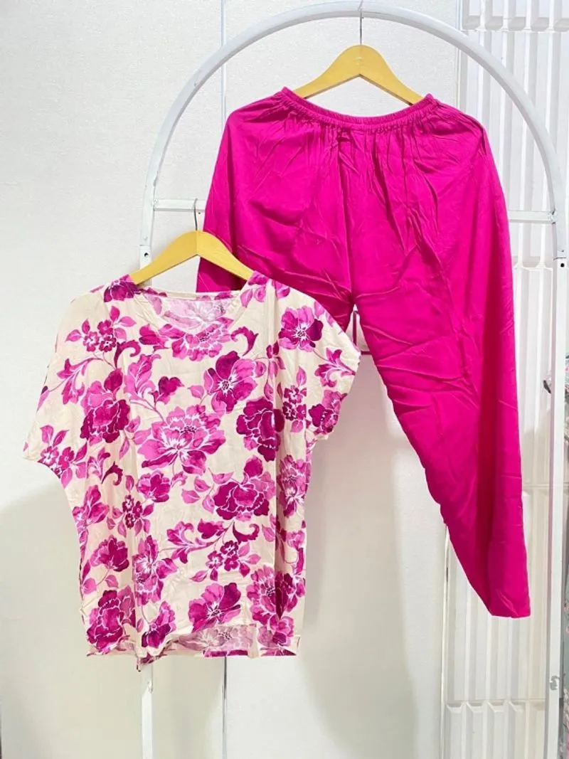 Babydol Celana Panjang Lengan Pendek
Krah V
Bahan Rayon Prem photo 1